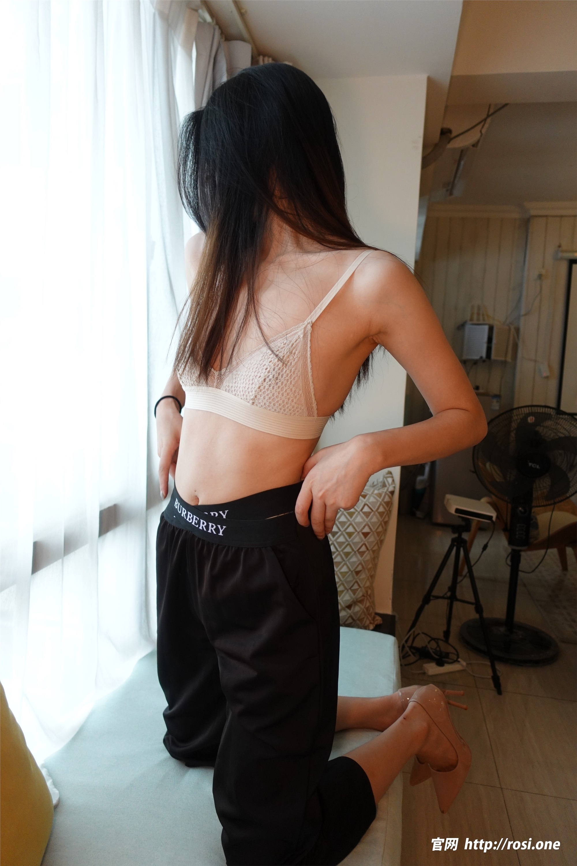 ROSI写真 2022.11.04 NO.3987